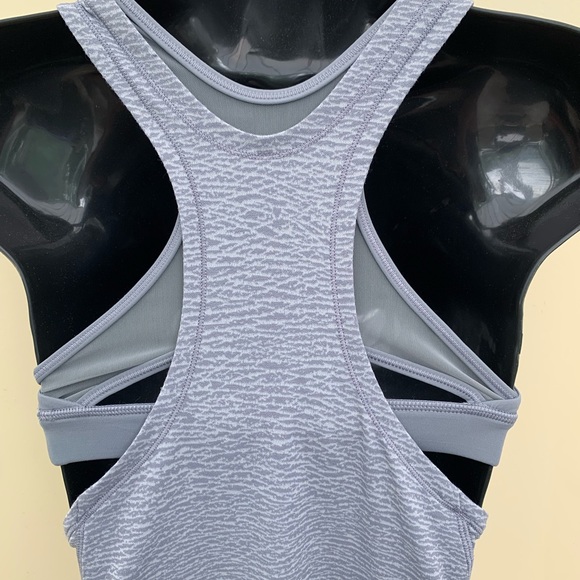 Lululemon tank with attached sports bra - Picture 4 of 9